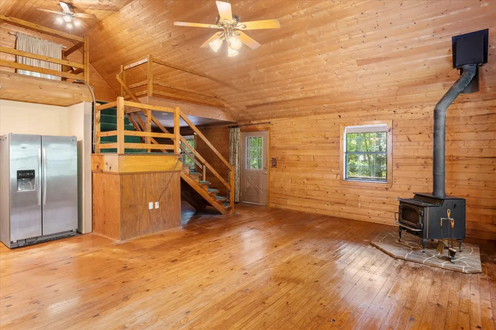 229 County Road 4554 Winnsboro, TX 75494