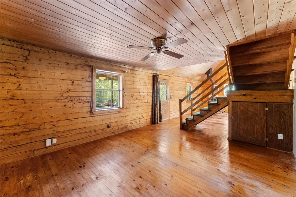 229 County Road 4554 Winnsboro, TX 75494