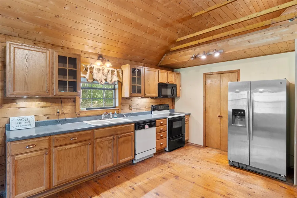 229 County Road 4554 Winnsboro, TX 75494