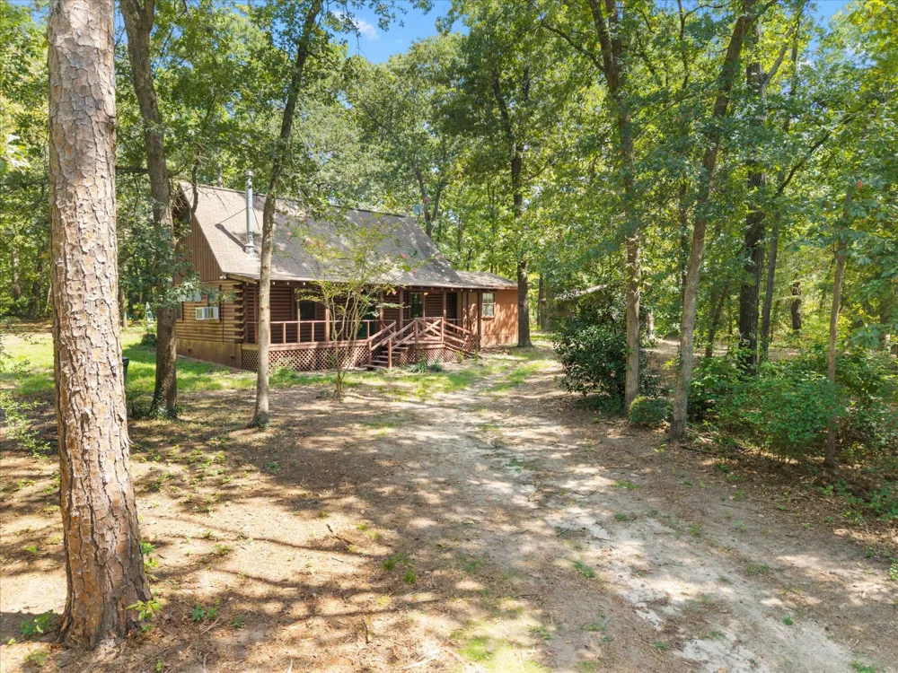229 County Road 4554 Winnsboro, TX 75494