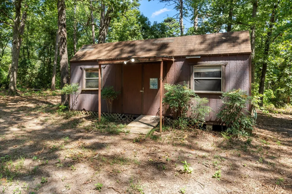 229 County Road 4554 Winnsboro, TX 75494