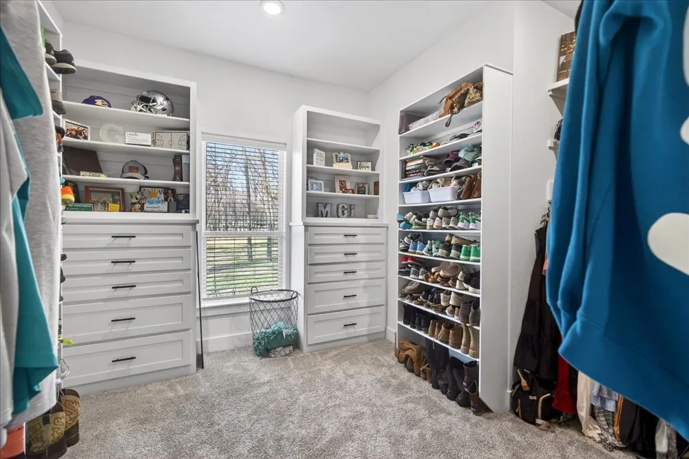 107 Oakbend Trail Mabank, TX 75147
