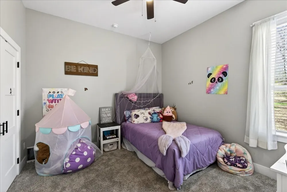 107 Oakbend Trail Mabank, TX 75147