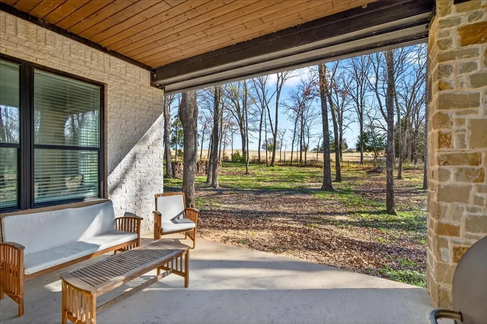 107 Oakbend Trail Mabank, TX 75147