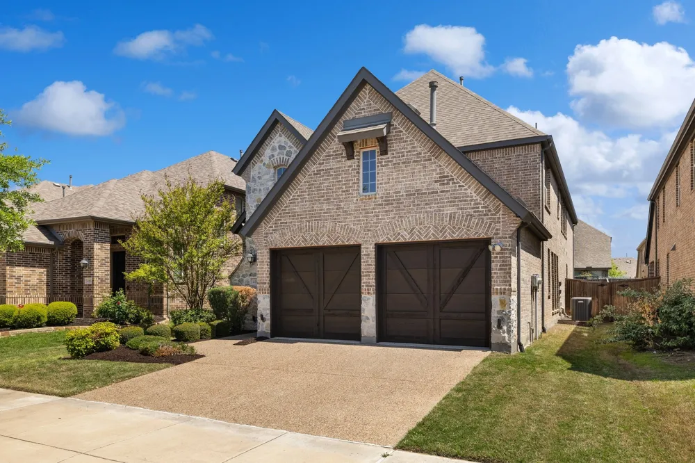 409 Palamedes Street Lewisville, TX 75056