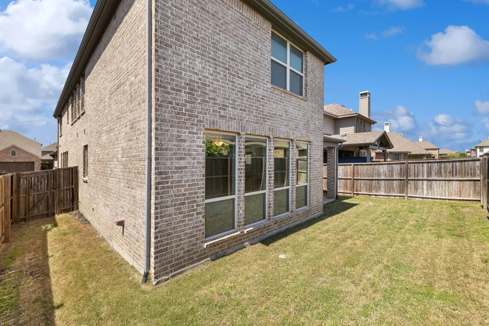 409 Palamedes Street Lewisville, TX 75056