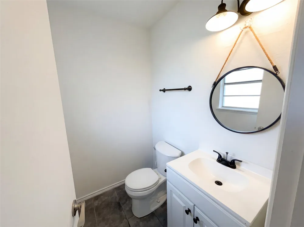 8541 Strathmore Drive Dallas, TX 75238