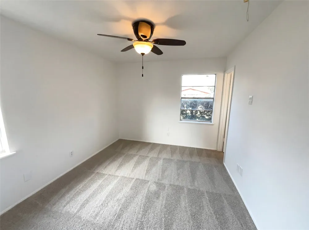 8541 Strathmore Drive Dallas, TX 75238