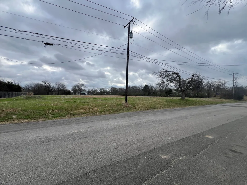Albert Broadfoot Street Bonham, TX 75418
