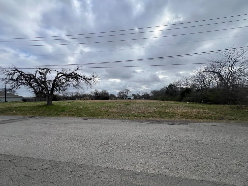 Albert Broadfoot Street Bonham, TX 75418