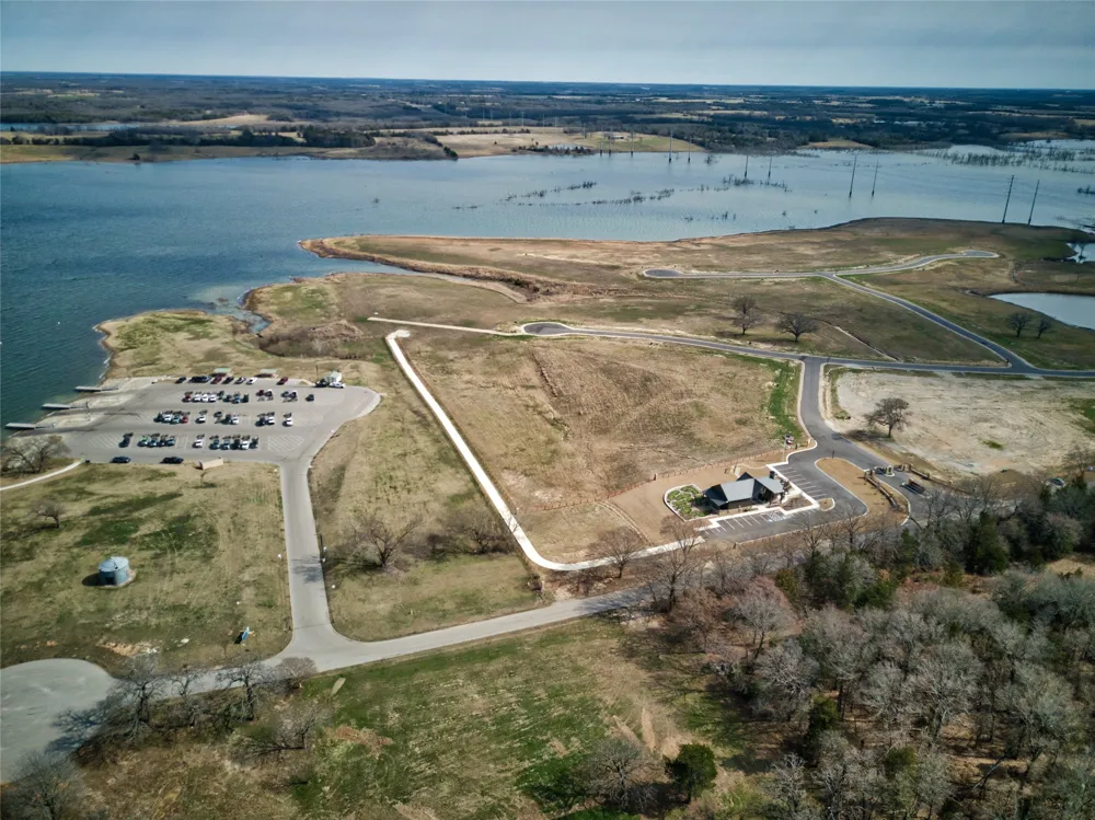 27 Crystal Cove Dodd City, TX 75438