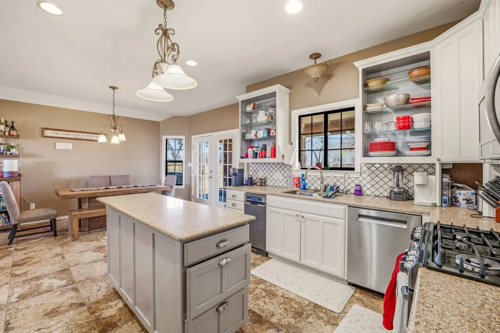6363 E Fm 1188 Bluff Dale, TX 76433