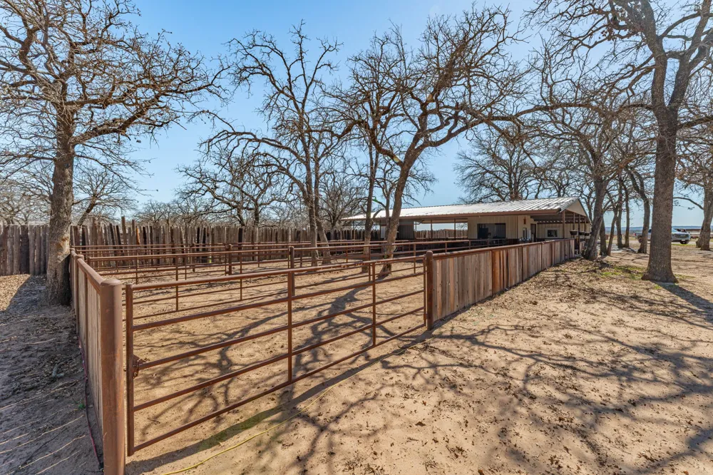 6363 E Fm 1188 Bluff Dale, TX 76433
