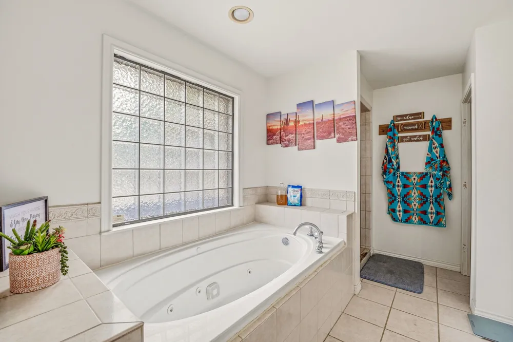 6363 E Fm 1188 Bluff Dale, TX 76433