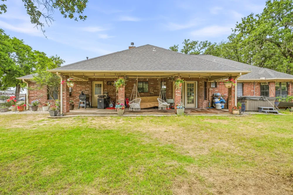 6363 E Fm 1188 Bluff Dale, TX 76433