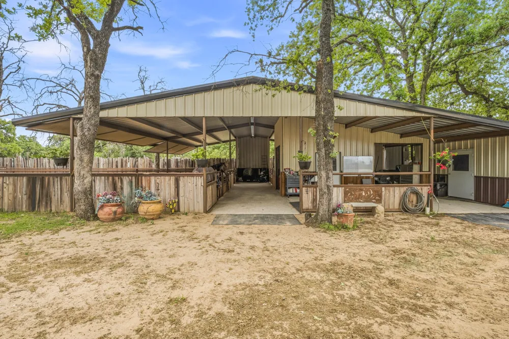 6363 E Fm 1188 Bluff Dale, TX 76433