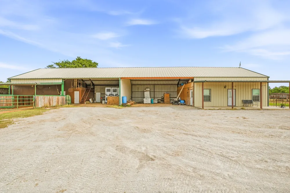 6363 E Fm 1188 Bluff Dale, TX 76433