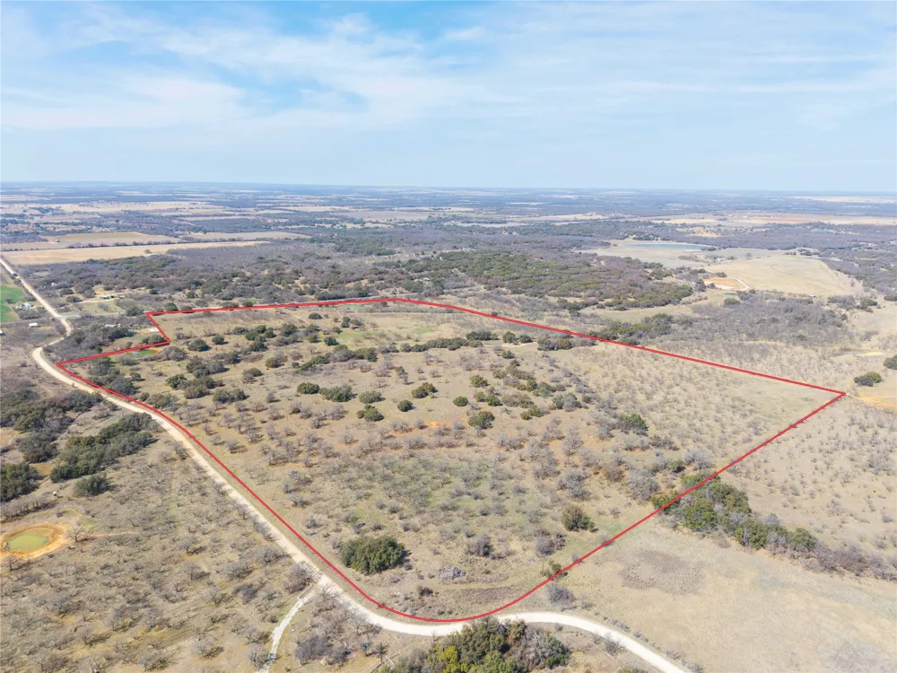 91 Co Rd 370 Carbon, TX 76435