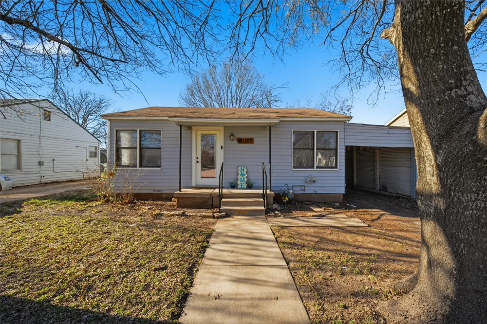 1503 W 10th Street McGregor, TX 76657