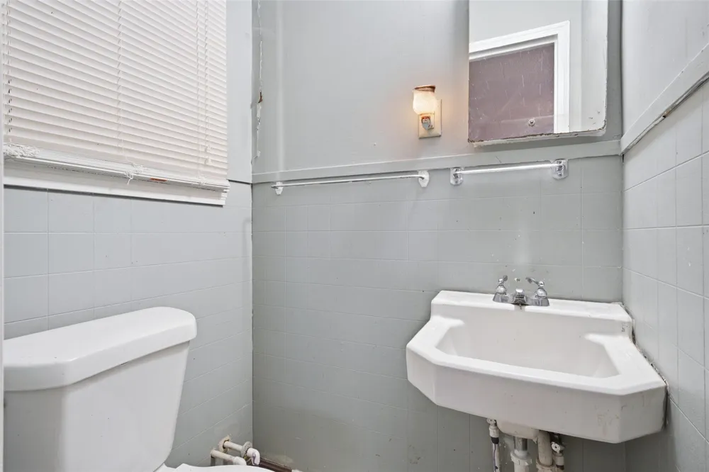 1503 W 10th Street McGregor, TX 76657
