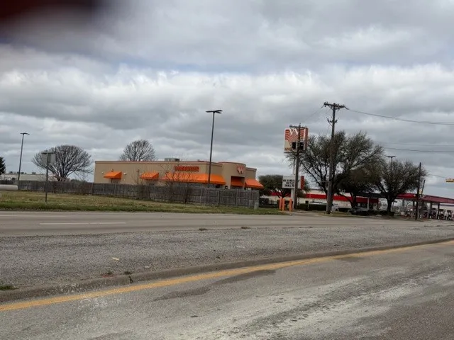 2736 Cedardale Road Lancaster, TX 75134