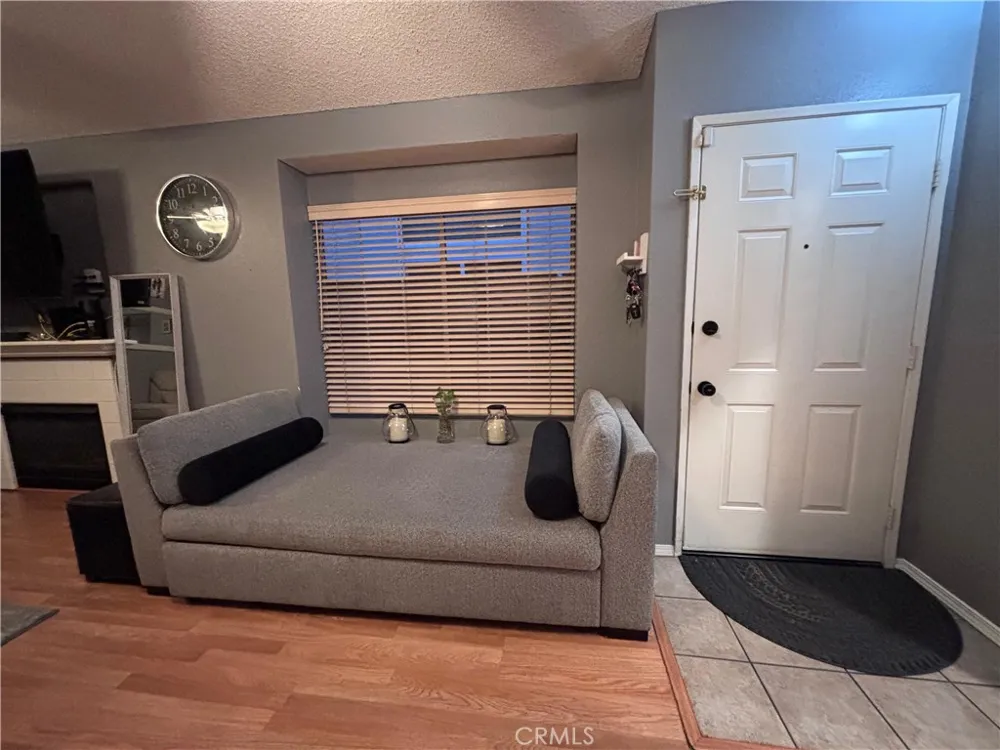 560 Coudures Perris, CA 92571