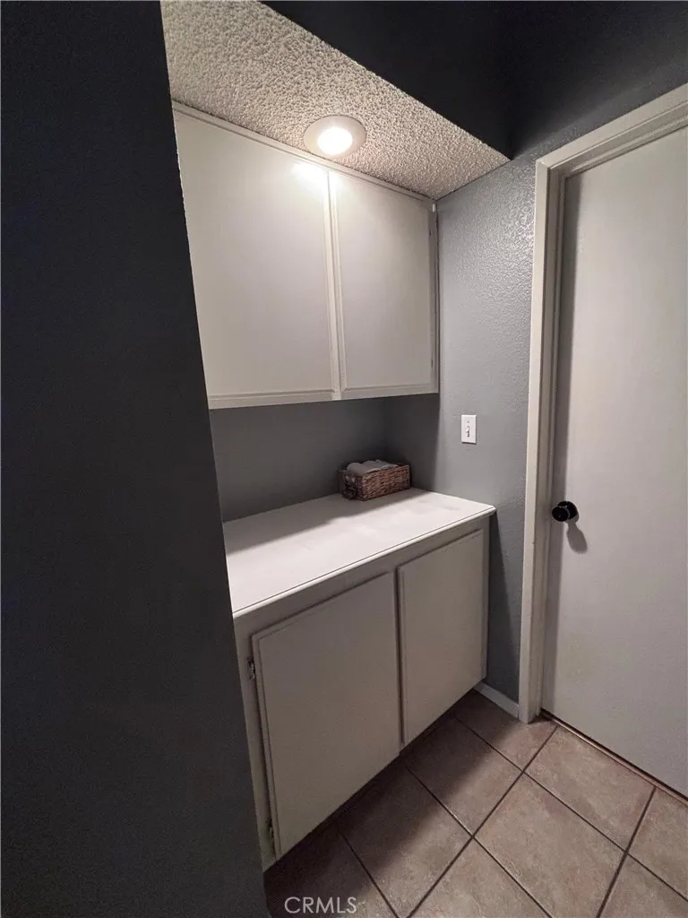 560 Coudures Perris, CA 92571