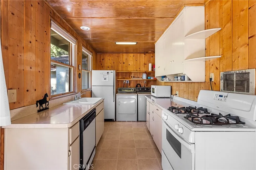25455 Tahquitz Idyllwild, CA 92549