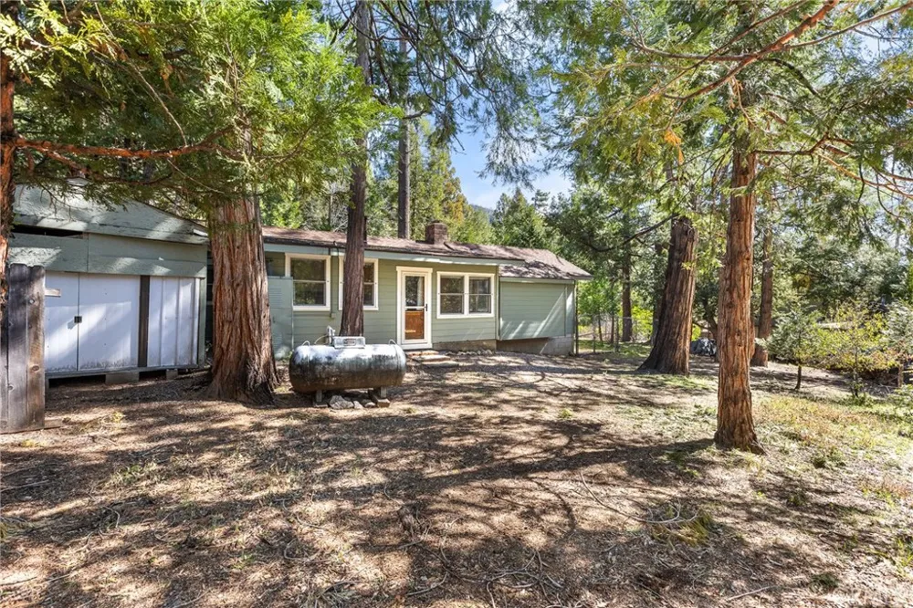 25455 Tahquitz Idyllwild, CA 92549