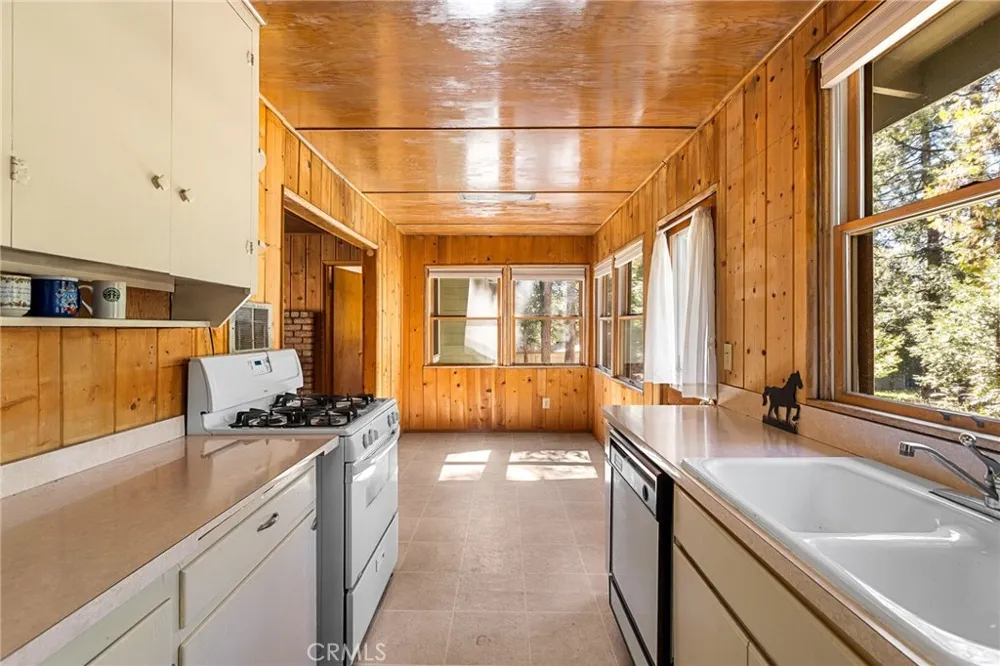 25455 Tahquitz Idyllwild, CA 92549