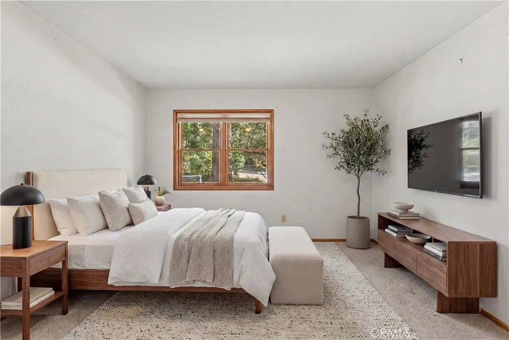 25455 Tahquitz Idyllwild, CA 92549