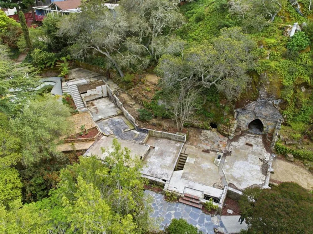 3035 Canyon Road Burlingame, CA 94010