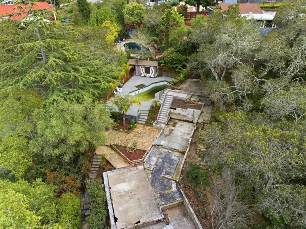 3035 Canyon Road Burlingame, CA 94010