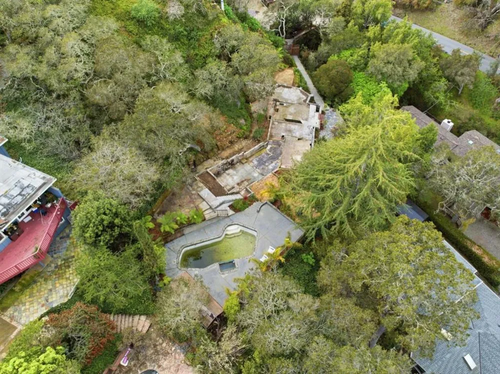 3035 Canyon Road Burlingame, CA 94010