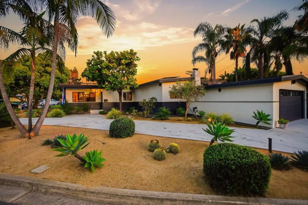 965 Home Ave Carlsbad, CA 92008