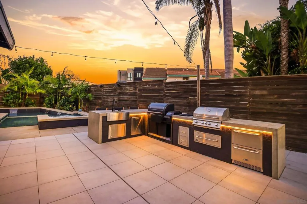 965 Home Ave Carlsbad, CA 92008