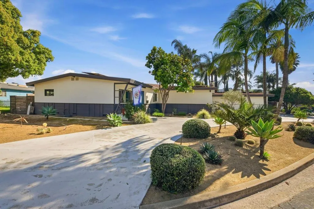 965 Home Ave Carlsbad, CA 92008