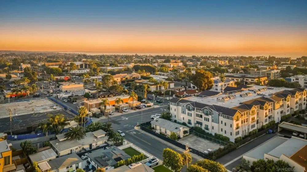 965 Home Ave Carlsbad, CA 92008
