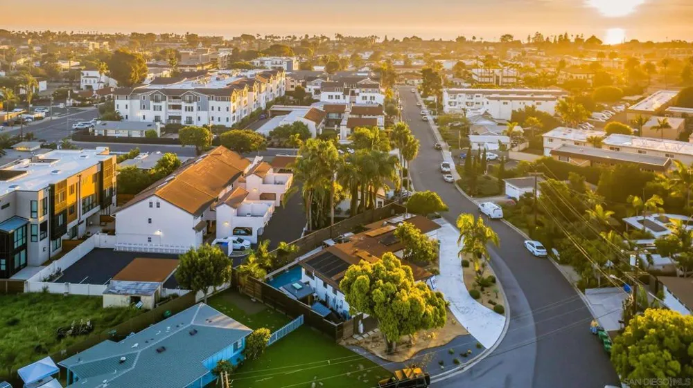 965 Home Ave Carlsbad, CA 92008
