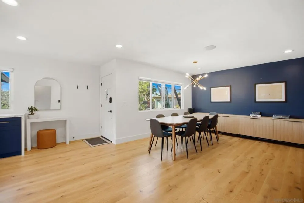 965 Home Ave Carlsbad, CA 92008