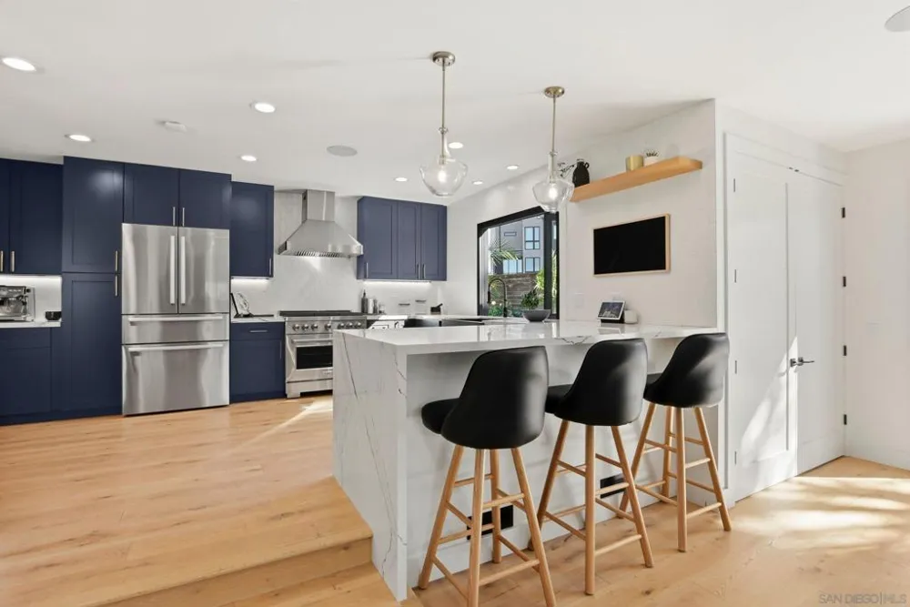 965 Home Ave Carlsbad, CA 92008