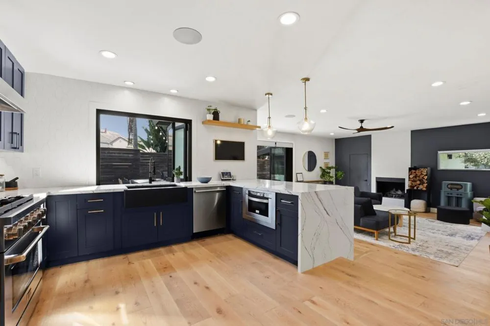 965 Home Ave Carlsbad, CA 92008