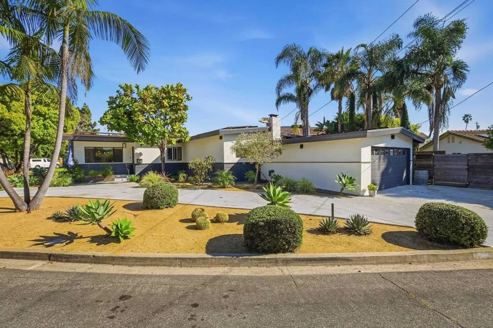 965 Home Ave Carlsbad, CA 92008