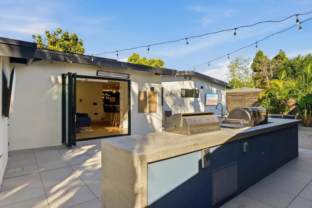 965 Home Ave Carlsbad, CA 92008