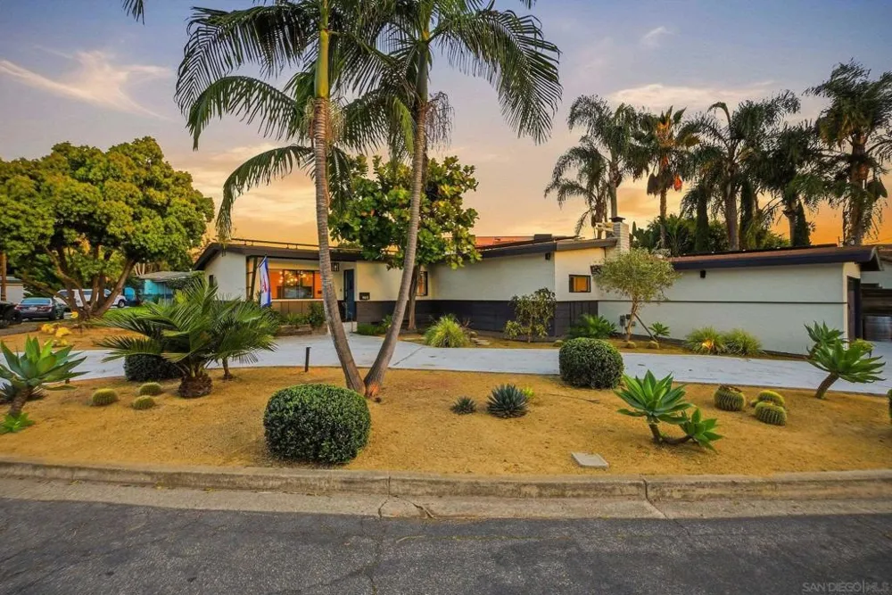 965 Home Ave Carlsbad, CA 92008