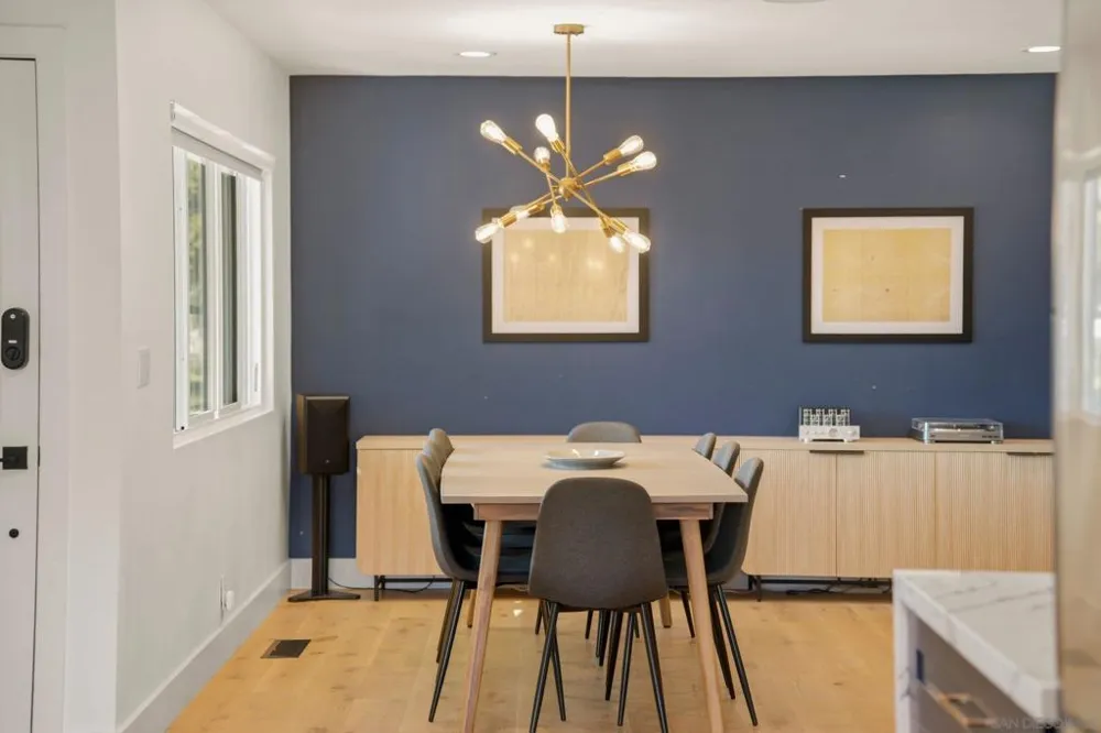 965 Home Ave Carlsbad, CA 92008