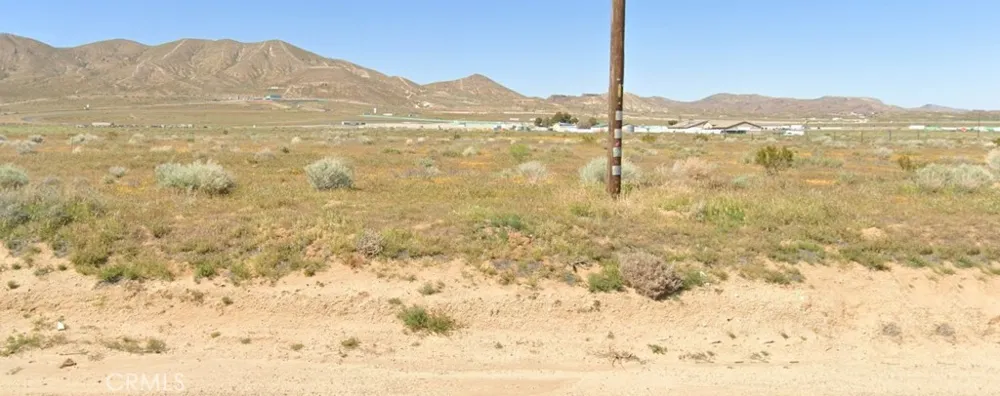 76 Rosamond Boulevard Rosamond, CA 93560