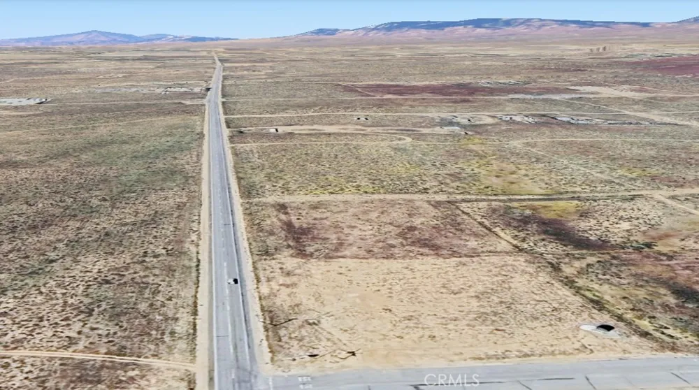 76 Rosamond Boulevard Rosamond, CA 93560