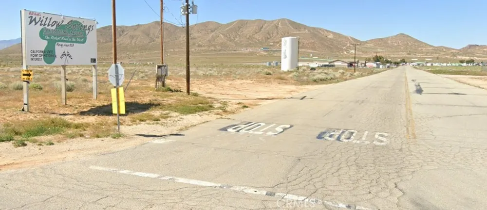 76 Rosamond Boulevard Rosamond, CA 93560
