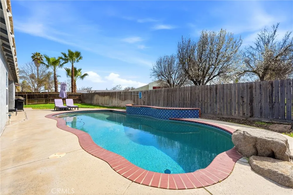 865 Avalon Drive Lemoore, CA 93245